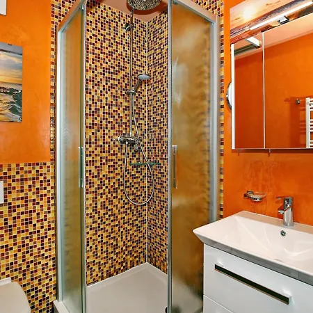 Patricia Souterrain 01 Apartment *